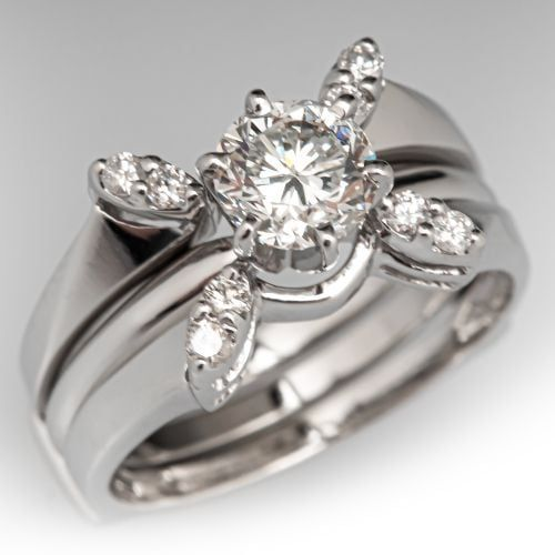 Bague en argent vintage avec cristaux de zirconium