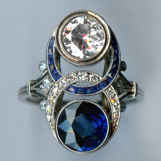 Bague en cristal bleu vintage nouée