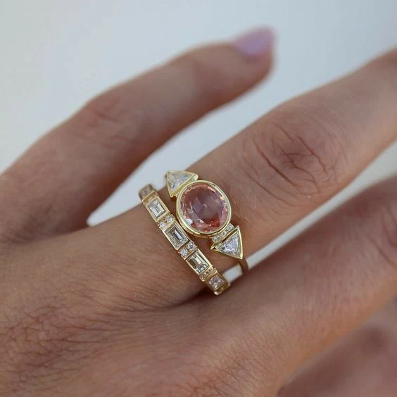 Ensemble de bagues en cristal rouge vintage