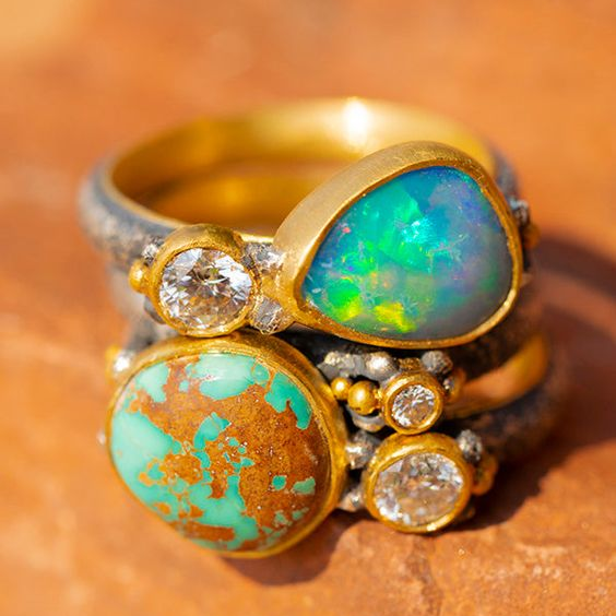 Bague enopal vintage bleue superposée