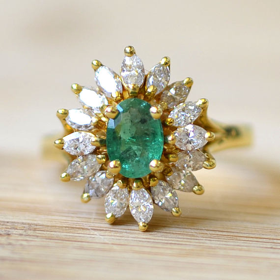 Bague en verre incrusté vintage avec étoile verte