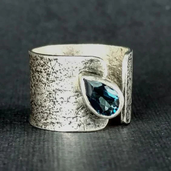 Bague en argent vintage avec pendentif en cristal