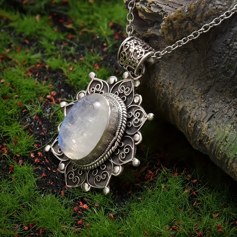 Collier rond en pierre de lune vintage