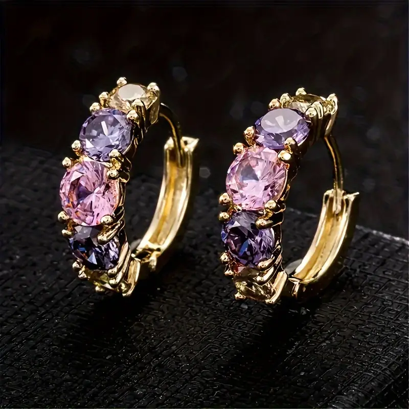 Boucles d'oreilles créoles en zirconium violet plaqué or