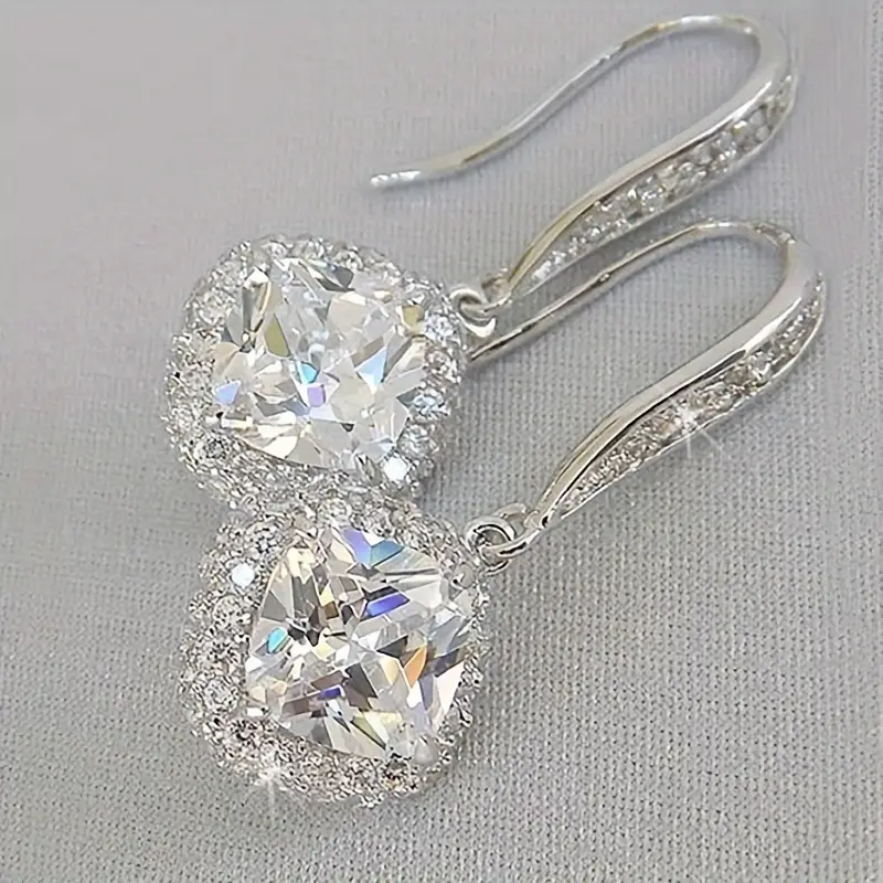 Boucles d'oreilles en verre blanc et argent