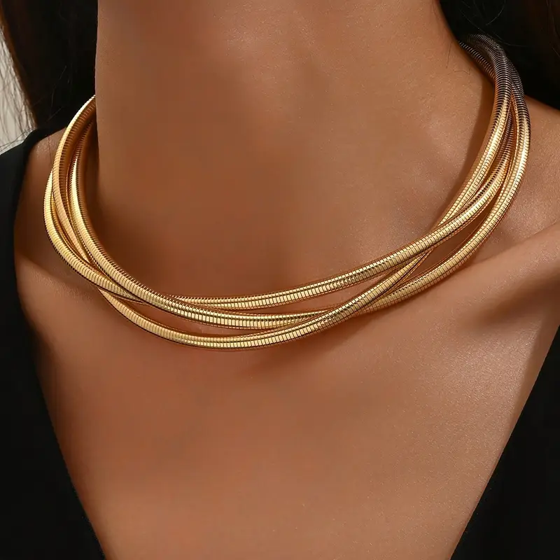 Collier en or à plusieurs couches