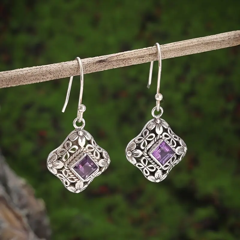 Boucles d'oreilles en verre violet et argent