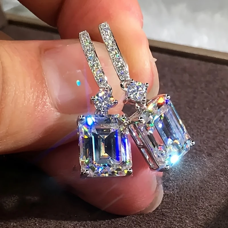 Boucles d'oreilles en cristal bleu cubic en argent
