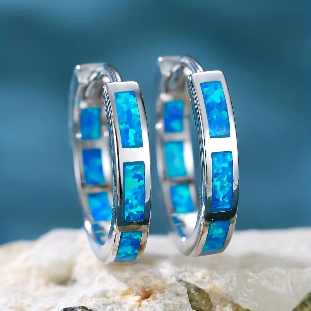 Boucles d'oreilles en argent à crochets en opale