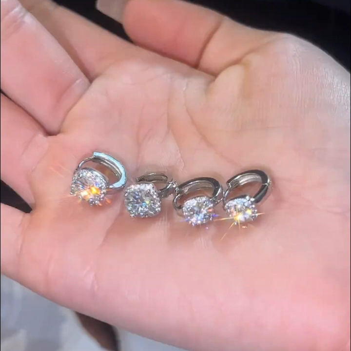 Boucles d'oreilles carrées Nadine en argent
