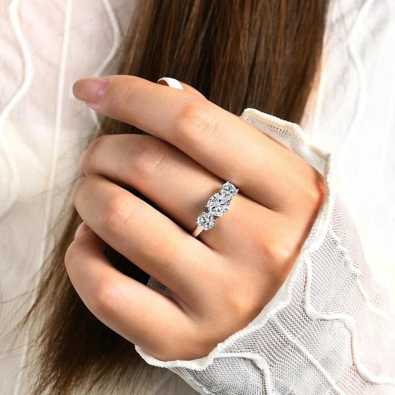 Bague Clare en argent orné de trois pierres
