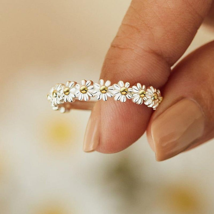 Bague en argent ajustable avec peinture à la main en émail et motif marguerite