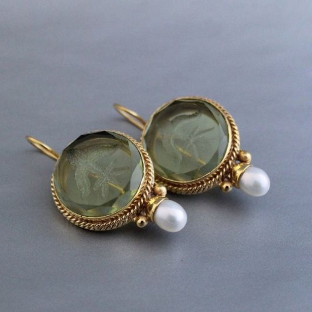 Boucles d'oreilles en pierre verte ronde vintage perchée