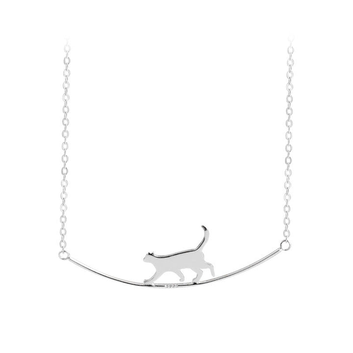 Collier en argent avec chat grimpeur