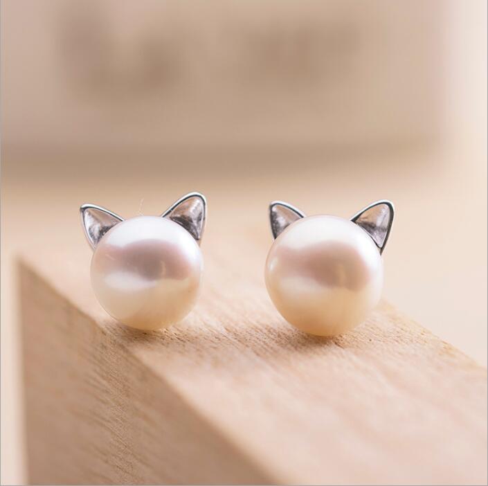 Boucles d'oreilles Élégantes avec des Chatons, Perles Cultivées et Argent