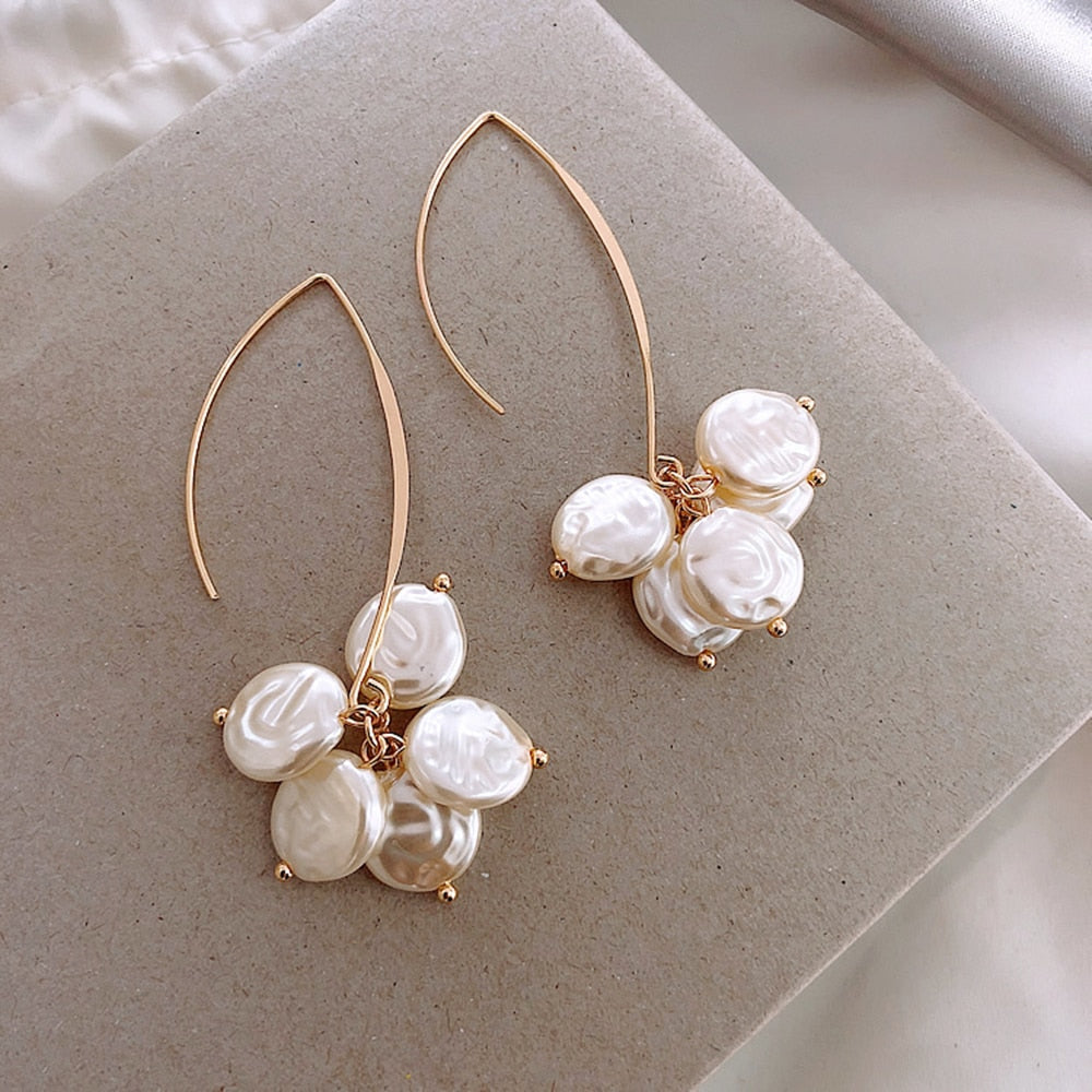 Boucles d'oreilles élégantes en perle et cristal