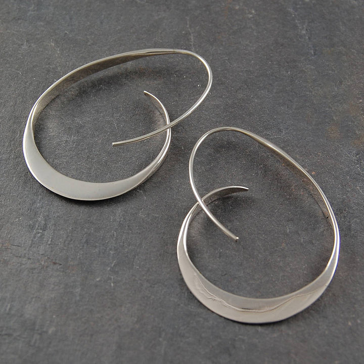 Boucles d'oreilles élégantes en forme de spirale