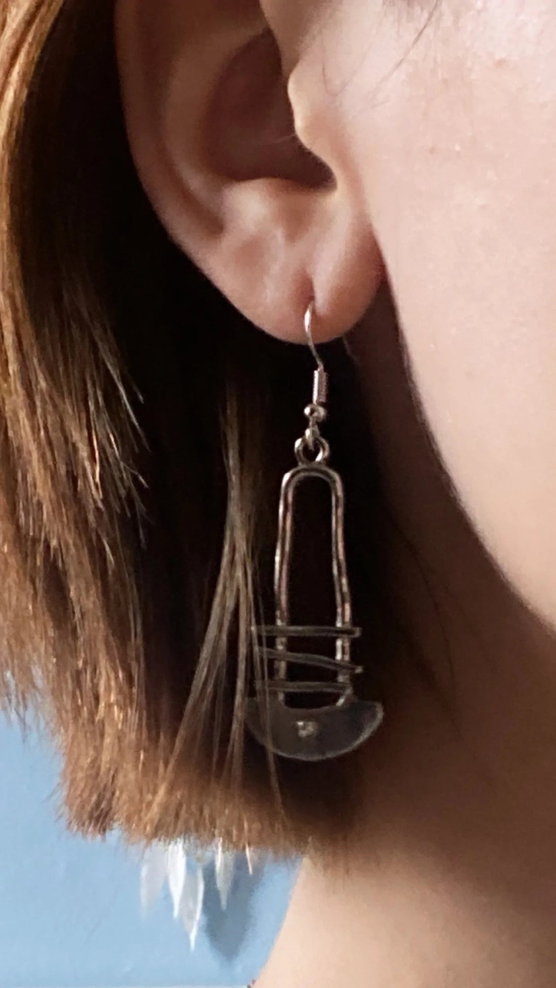 Boucles d'oreilles à motif d'escalier géométrique en demi-cercle
