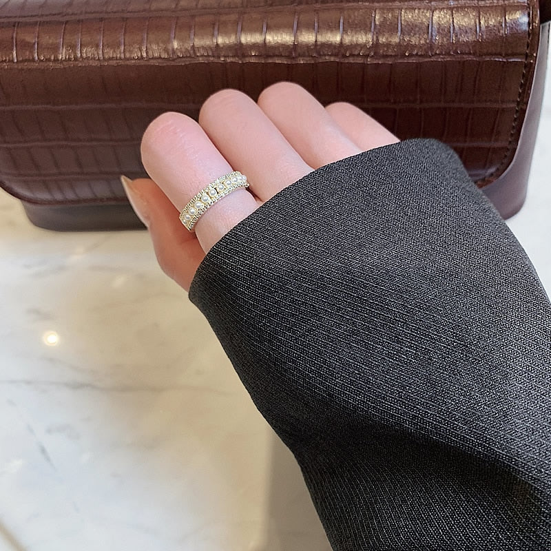 Bague en or et perles de luxe