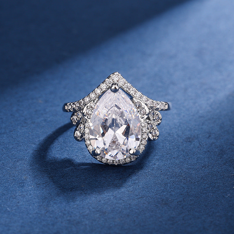 Ensemble de bijoux en argent blanc en forme de larme