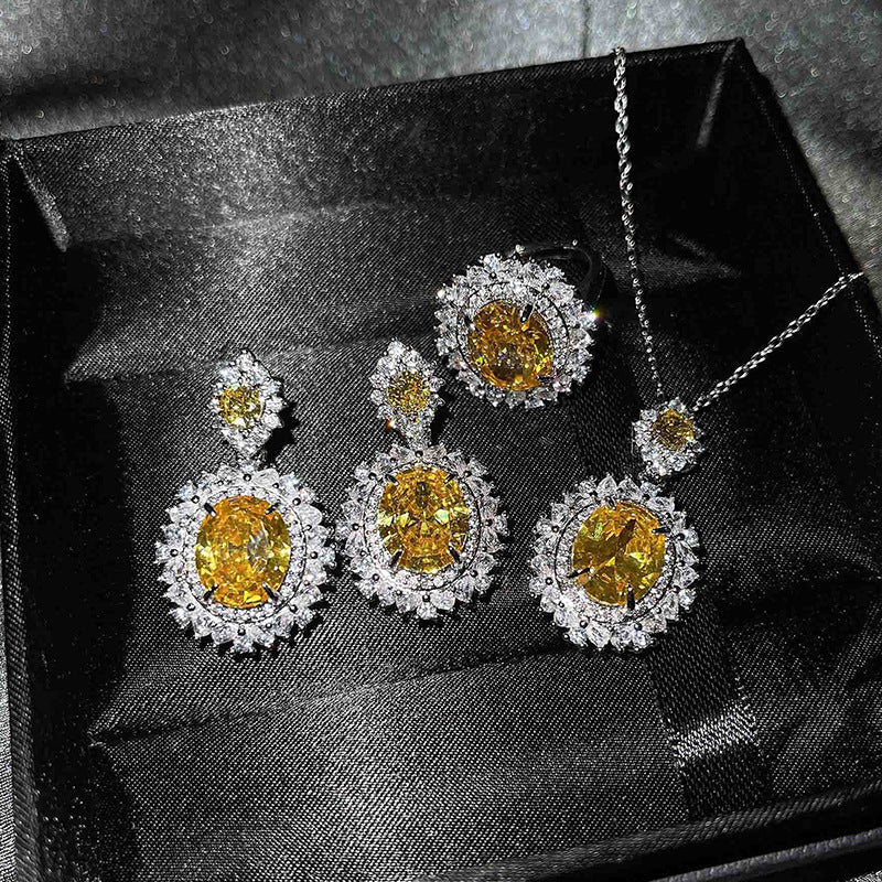 Parure de bijoux en argent rouge