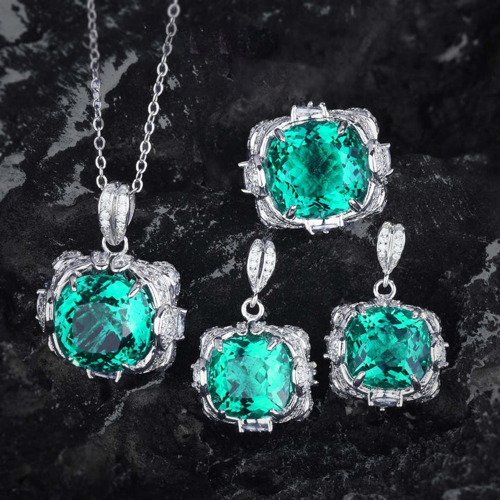 Ensemble de bijoux en argent vert