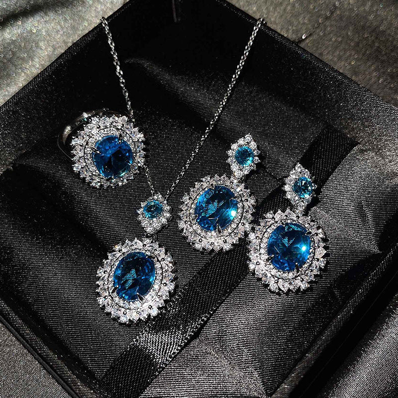 Parure de bijoux en argent rouge