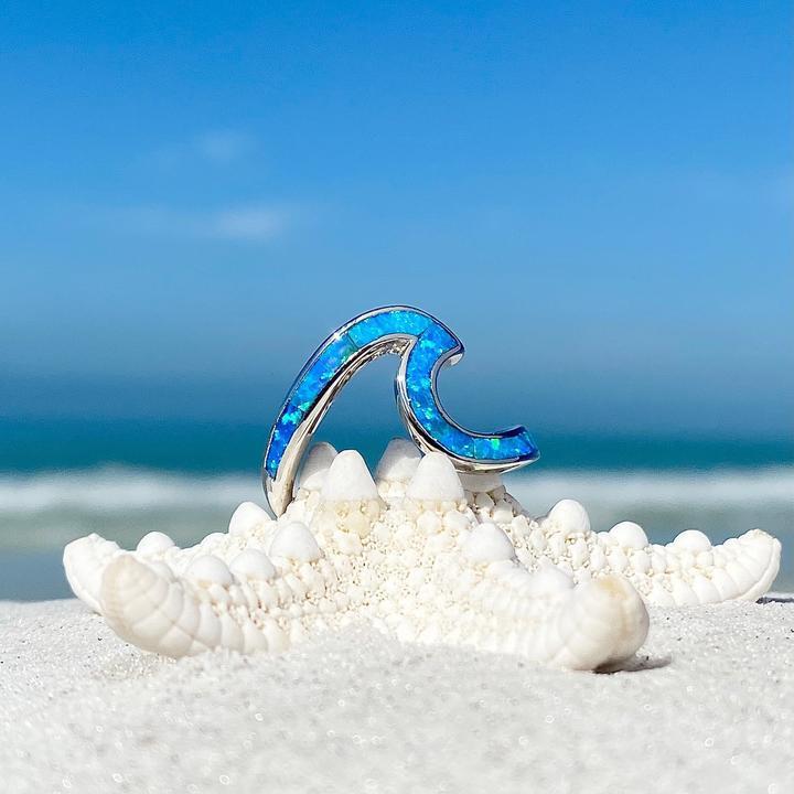 Bague en argent et opale d'écume de mer