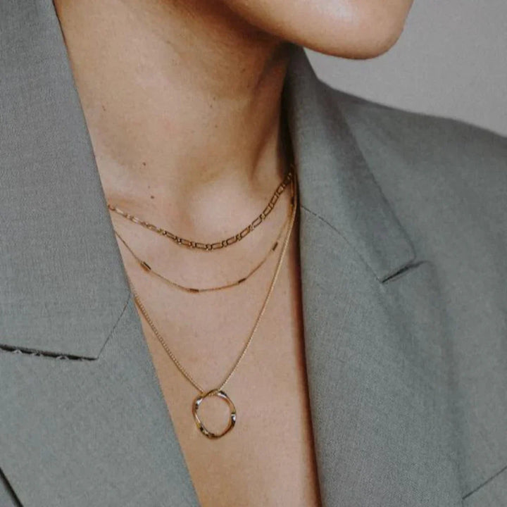 Collier à trois rangs Open Circle en or