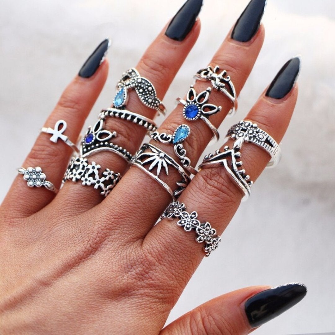 Paquet unique de 8 à 12 bagues en argent faites à la main pour un style personnalisé