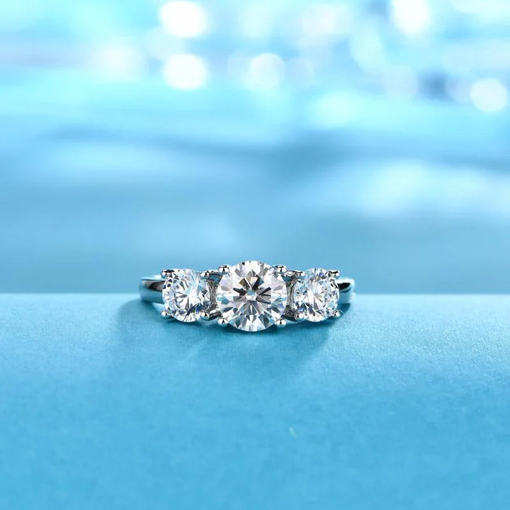 Bague Clare en argent orné de trois pierres