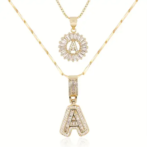 Collier initial en lettre en moissanite en argent