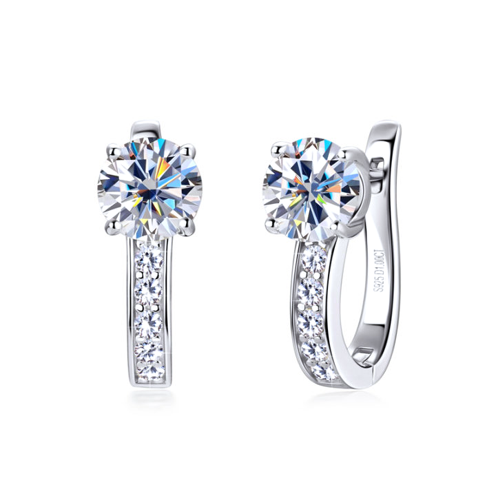 Boucles d'oreilles huggie en moissanite or