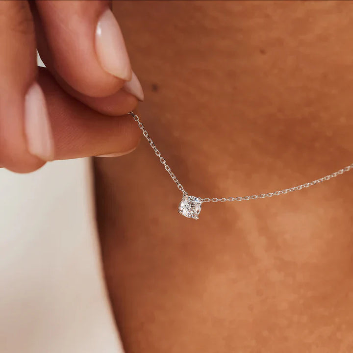 Collier en argent avec pierre de moissanite Cléa
